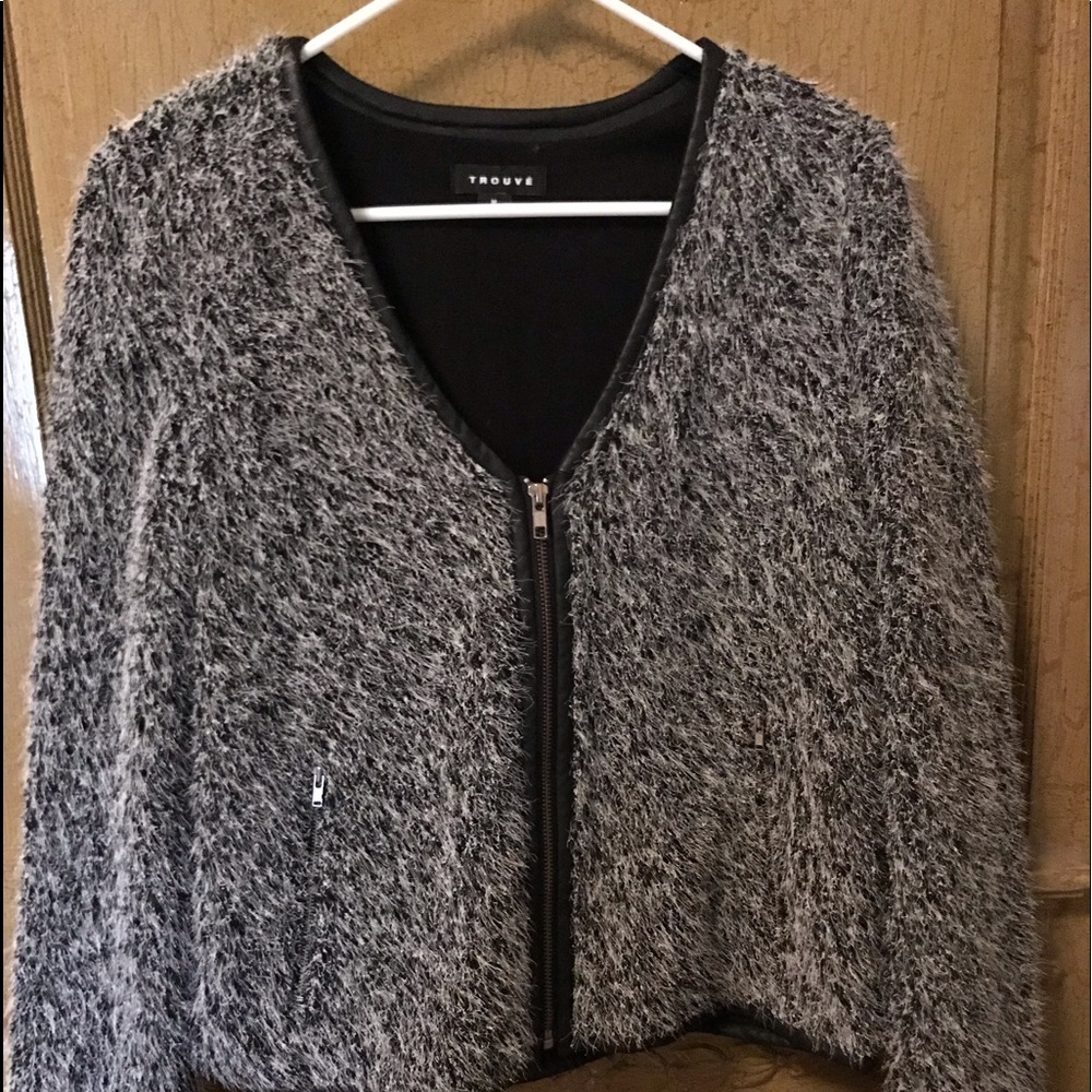 Trouve fuzzy jacket